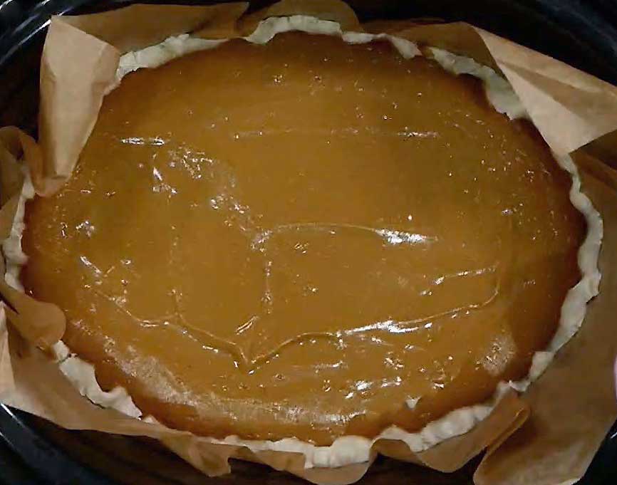 The pie almost ready - it's still a little jiggly in the middle, so probably needs another 30 minutes of cooking.