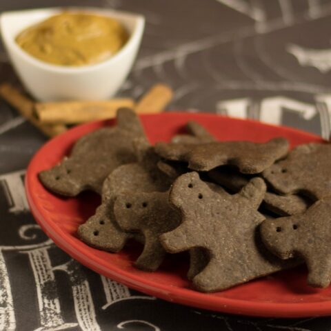 Creepy Bats and Cats Chocolate Graham Crackers from The Ghoulish Gourmet
