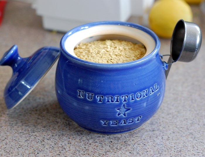 Quick and Easy Fresh Oregano Vegan Pesto