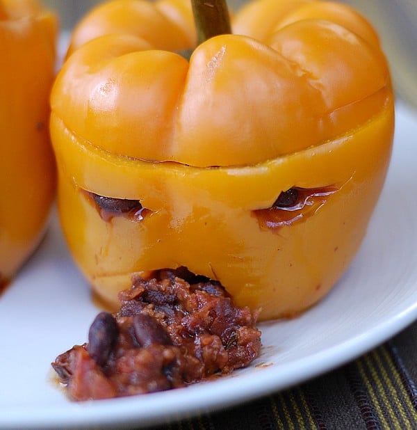 Super-Scary Spicy Chili Stuffed Jack-O-Peppers