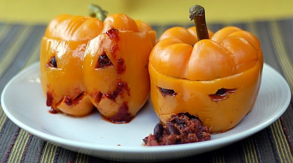 Super-Scary Spicy Chili Stuffed Jack-O-Peppers