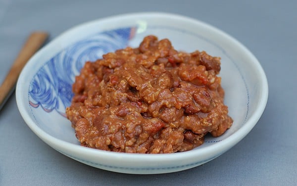 Lots of Beans and Grains Slow Cooker Chili