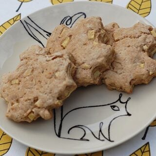 3 pieces of autumn cinnamon apple biscuits on a plate