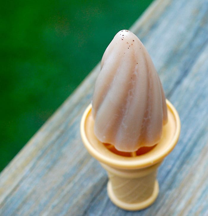 Lavender London Fog Popsicle on top of a wooden table