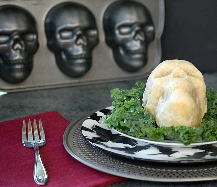Spooky Skull Vegan Pot Pies for a Haunted Halloween Dinner