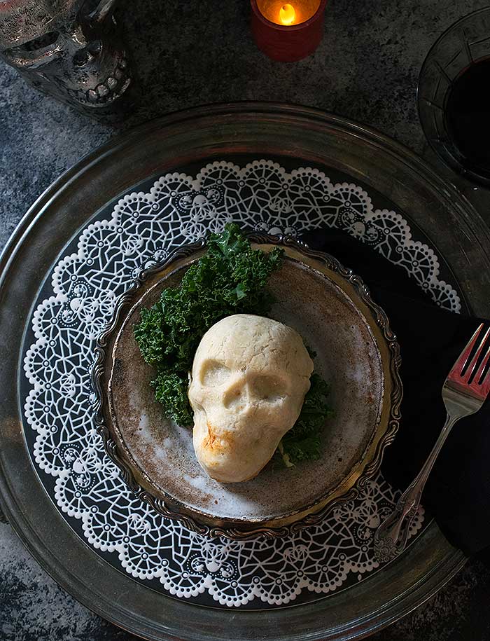 Spooky Skull Vegan Pot Pies for a Haunted Halloween Dinner