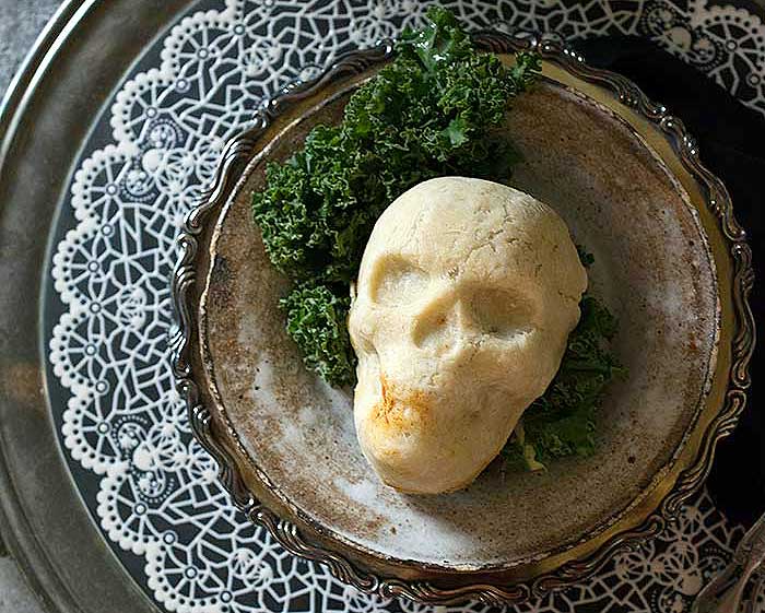 Spooky Skull Vegan Pot Pies for a Haunted Halloween Dinner