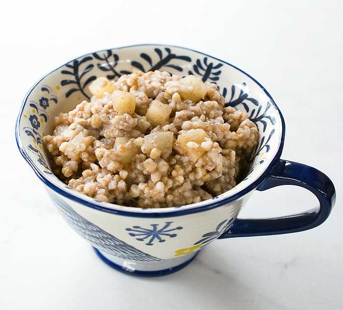 Instant Pot Apple Spice Steel Cut Oats