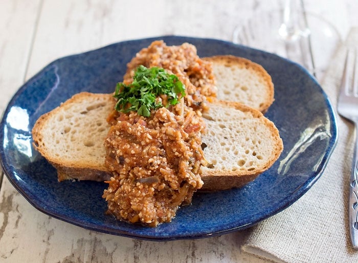 Lots O' Veggies Bolognese: Slow Cooker Version