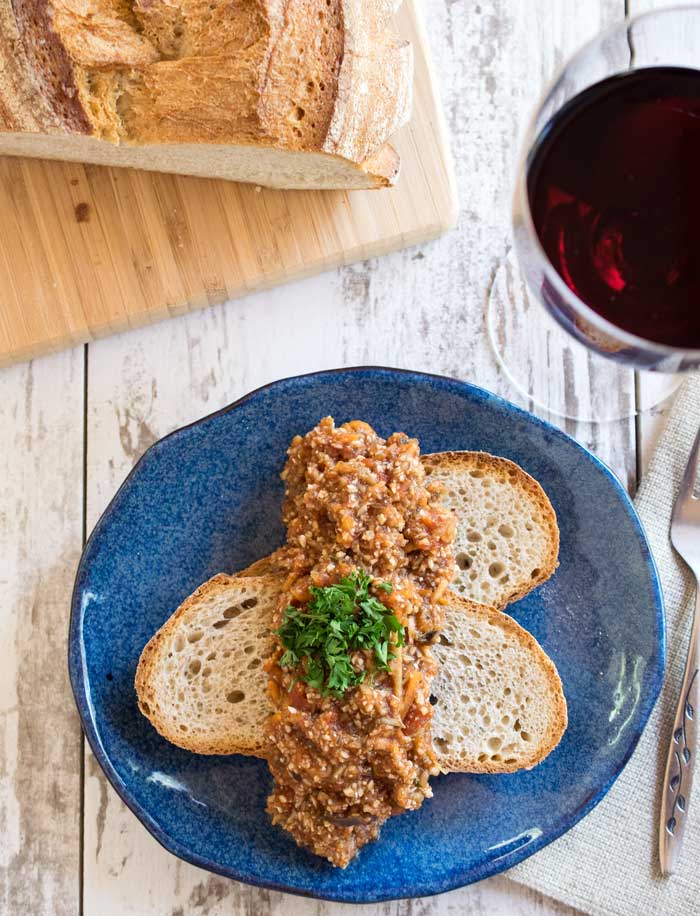 Slow Cooker Vegan Bolognese