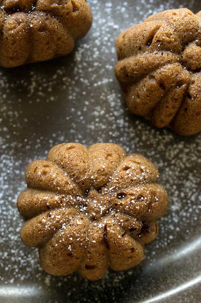 Vegan Whole Wheat Pumpkin Bread Minis