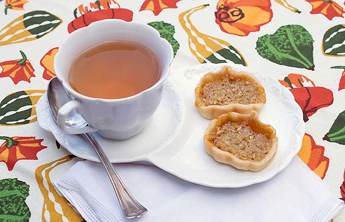 Harry Potter's Mini Vegan Treacle Tarts
