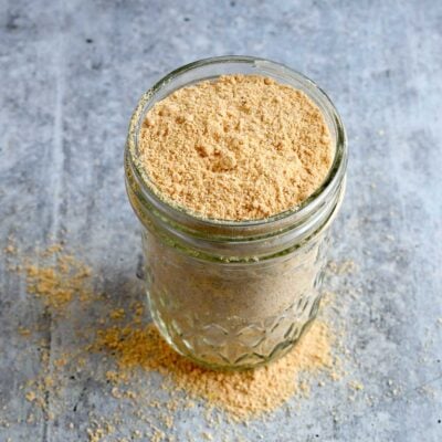 Oat Cheese Sauce Mix in a mason jar