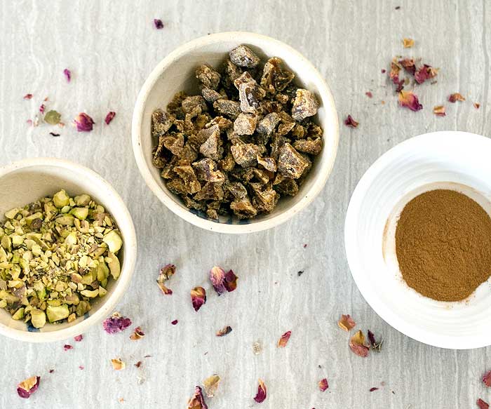 Orange Flower, Pistachio, and Date Oatmeal #BringYourBestBowl #Kroger