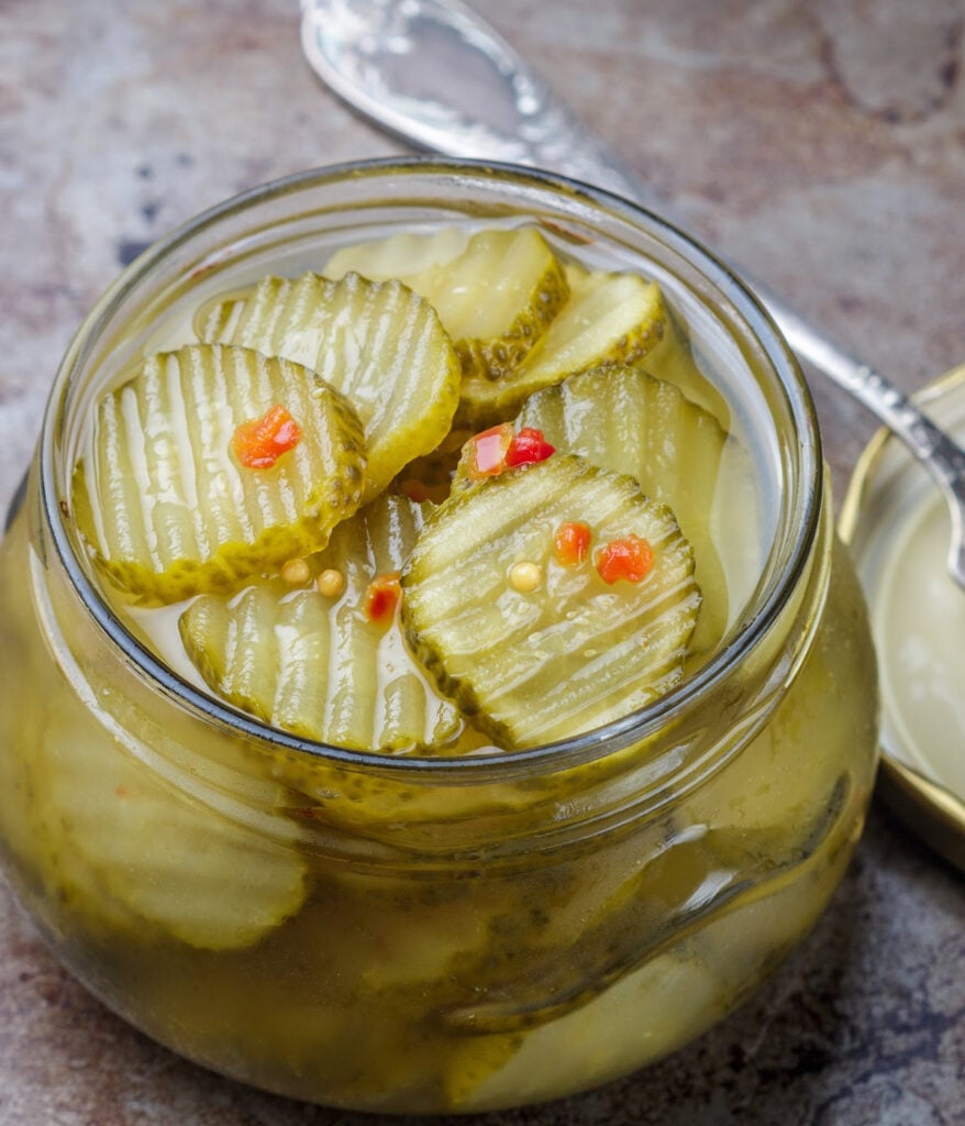 jar of sliced dill pickles (or pickle chips).