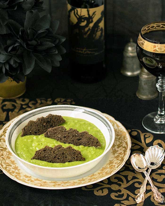 Green Potato Soup with pumpernickel toast bats