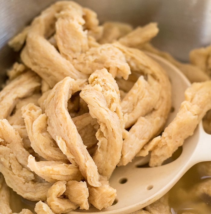 Instant Pot Vegan Mac ’n Cheese with Soy Curls