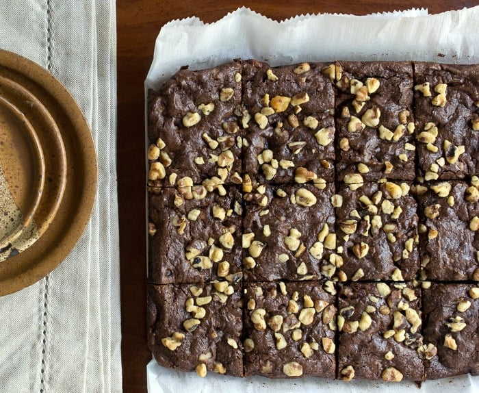 Find Out What Flour Makes the Best Gluten-Free Vegan Brownies - it's whole grain teff flour!