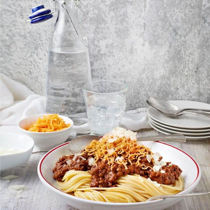 Slow Cooker Vegan Cincinnati Chili