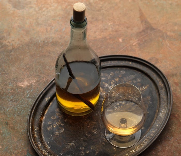 DIY Vanilla Brandy from Artisan Drinks