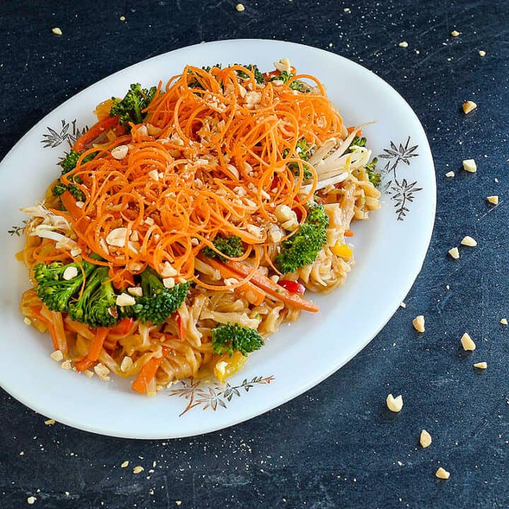 Vegan Instant Pot Pad Thai with Soy Curls garnished with spiralized carrots