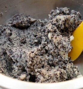 Mashed black beans, quinoa and potatoes