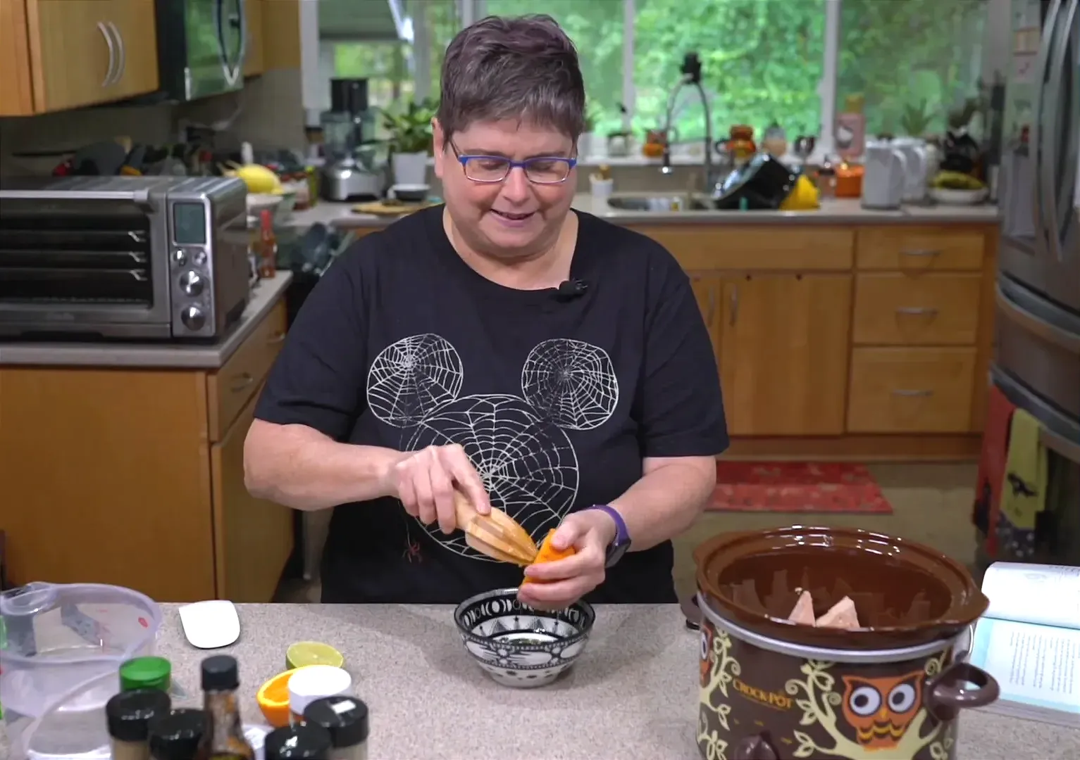 Juicing an orange